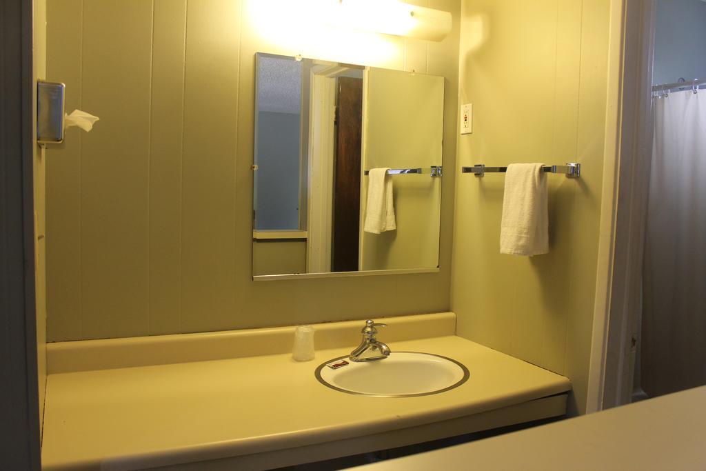 Motel Coach N Four Grass Valley Exterior foto