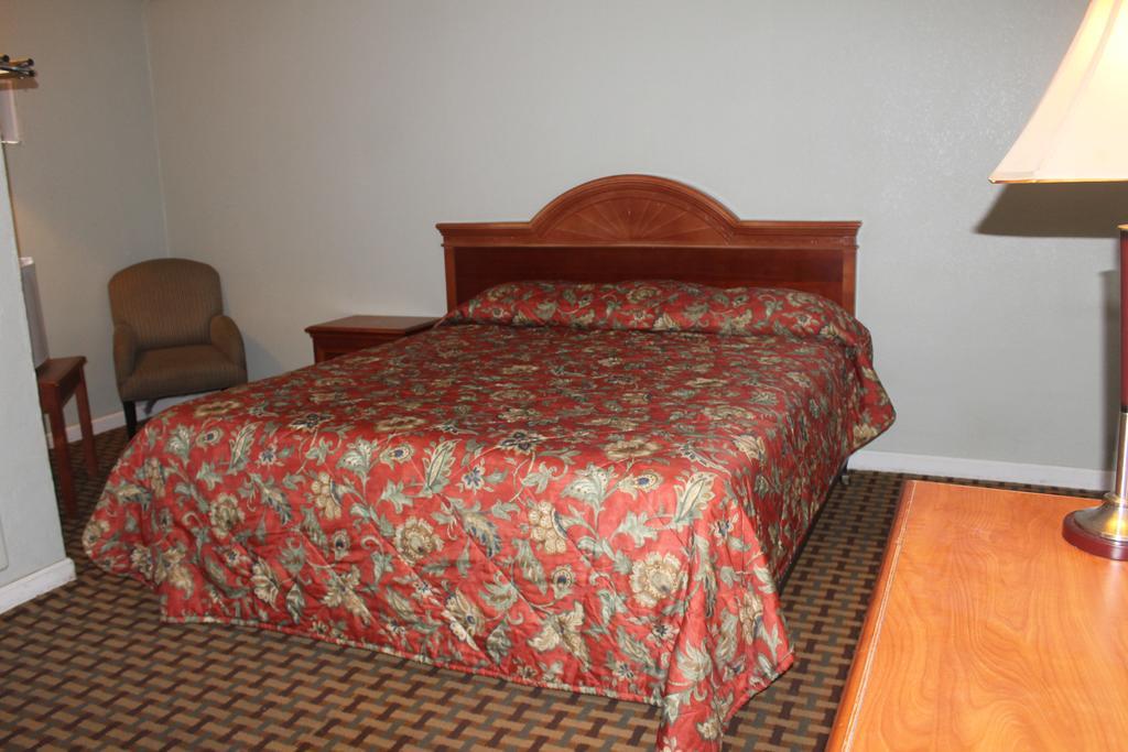 Motel Coach N Four Grass Valley Exterior foto
